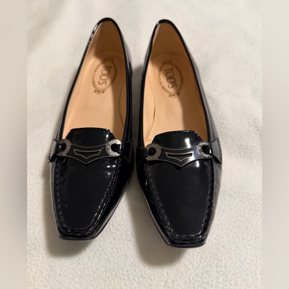 Tod's Shiny Black Loafers with Silver Detail